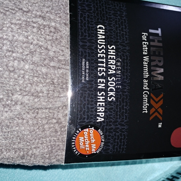 1 pair of slipper socks - Picture 3 of 6